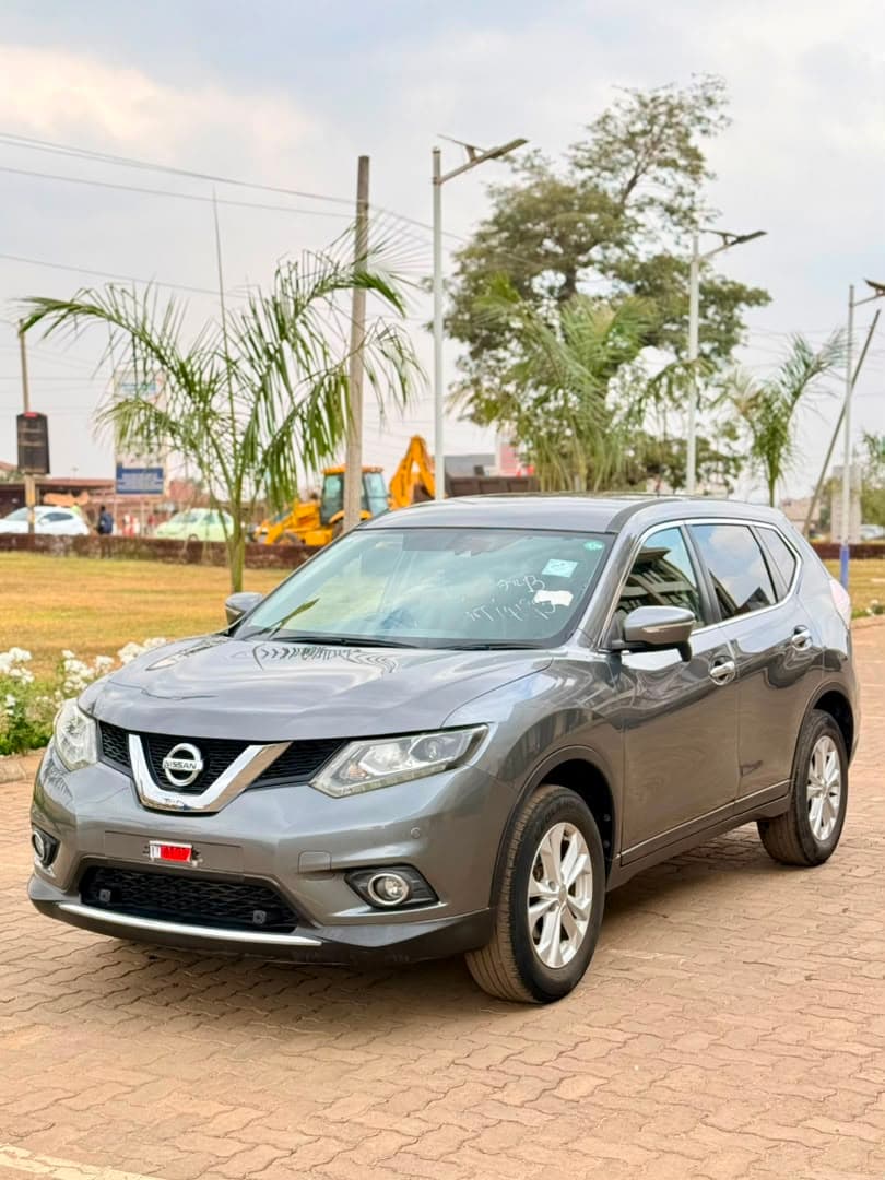 Nissan X-Trail 2015