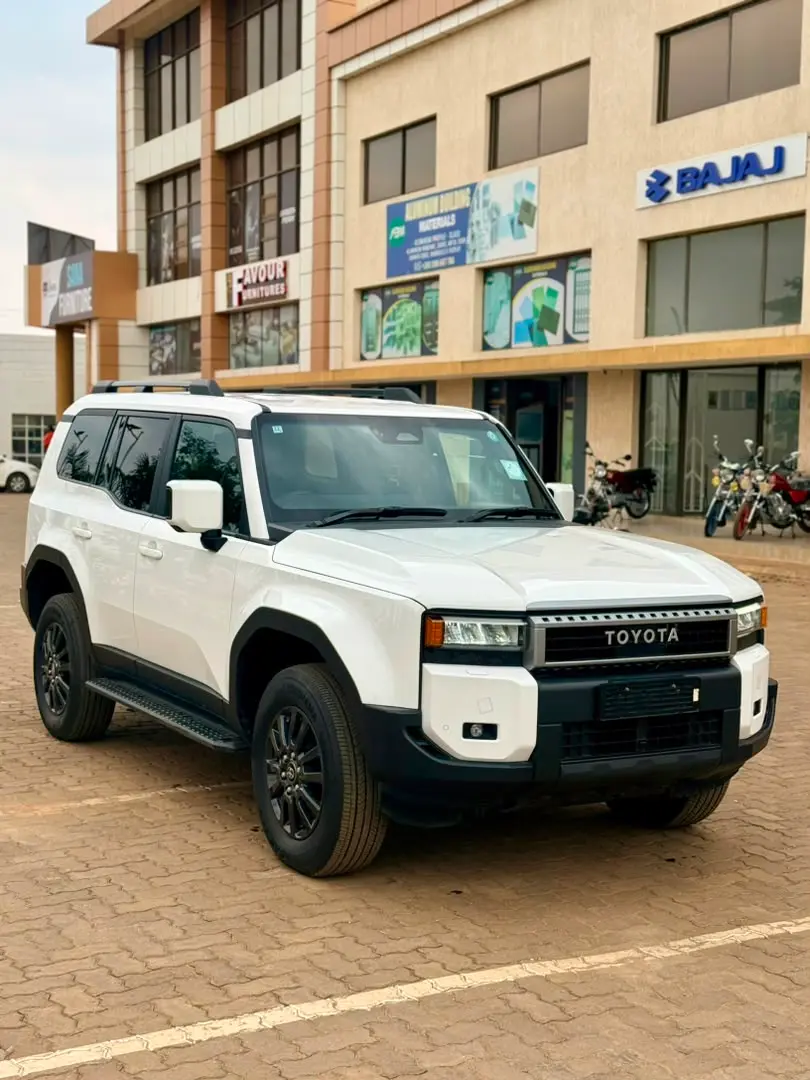 Toyota Land Cruiser 2024